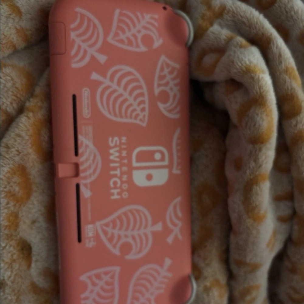 Nintendo Switch Lite Animal Crossing Edition